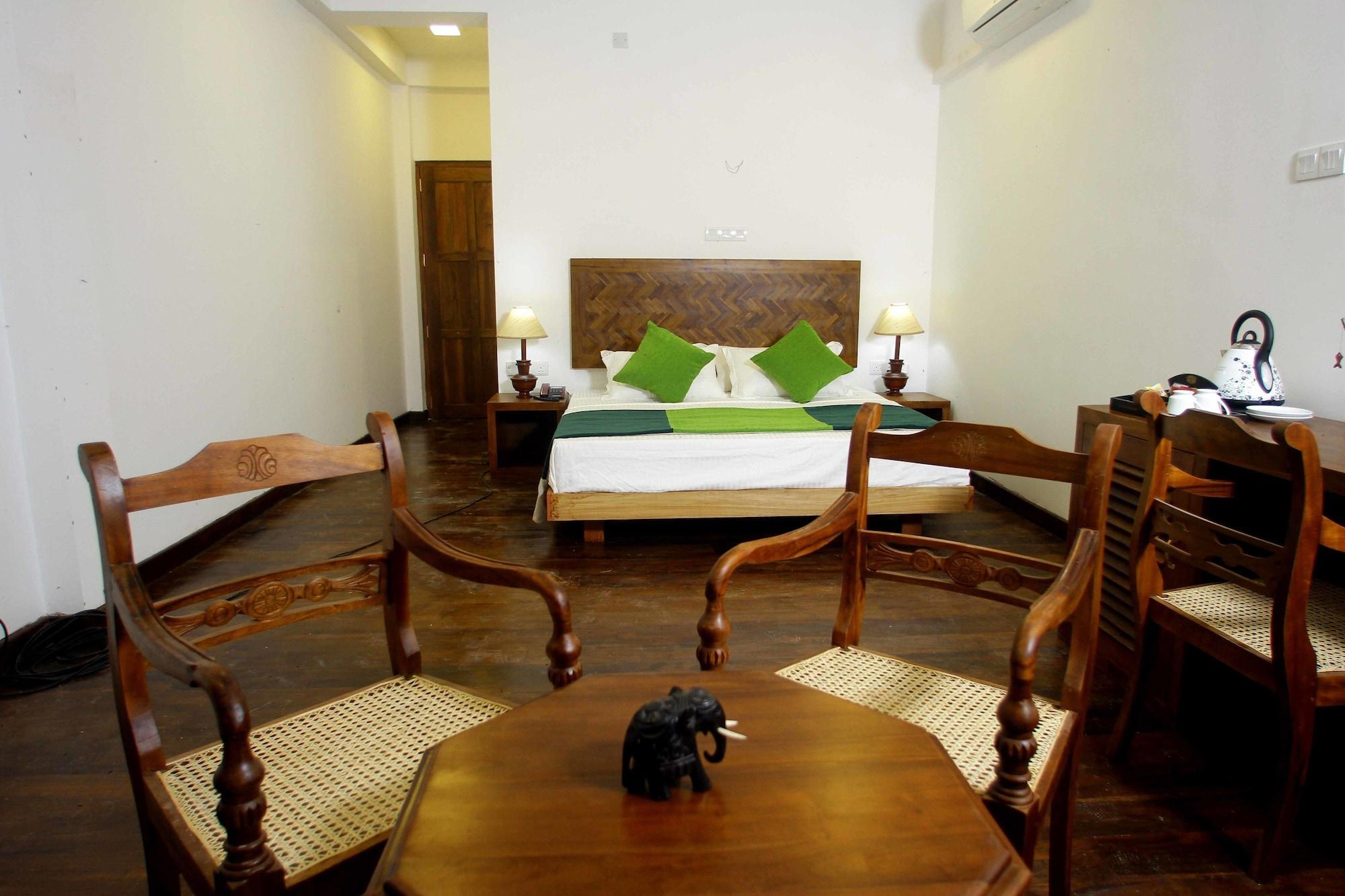 Yala Oga Reach Hotel ทิซซามาฮารามา ภายนอก รูปภาพ