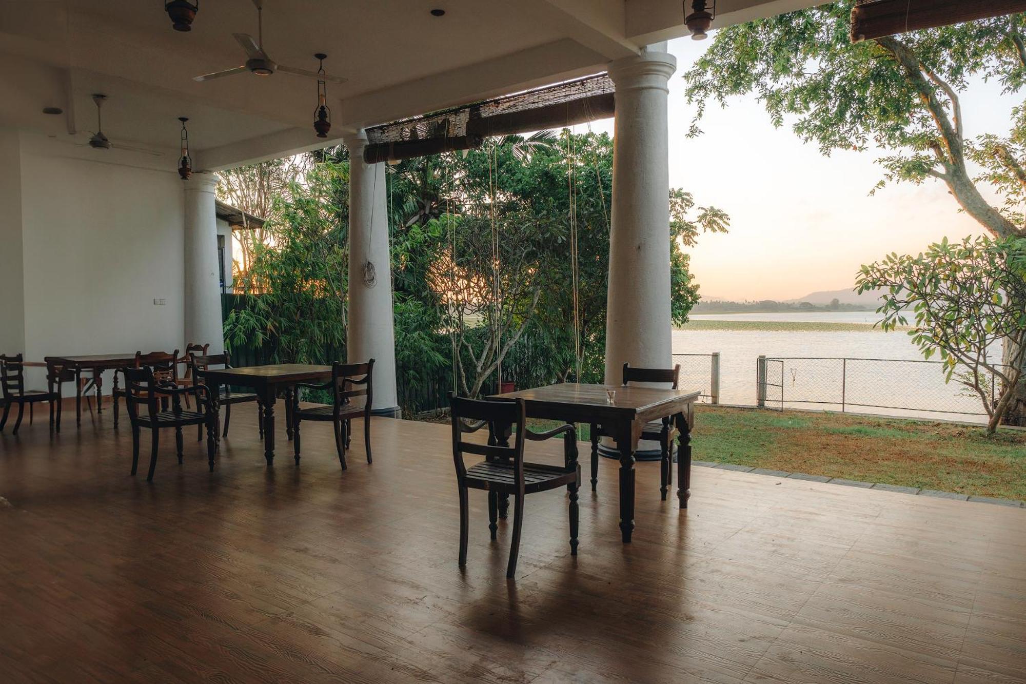 Yala Oga Reach Hotel ทิซซามาฮารามา ภายนอก รูปภาพ