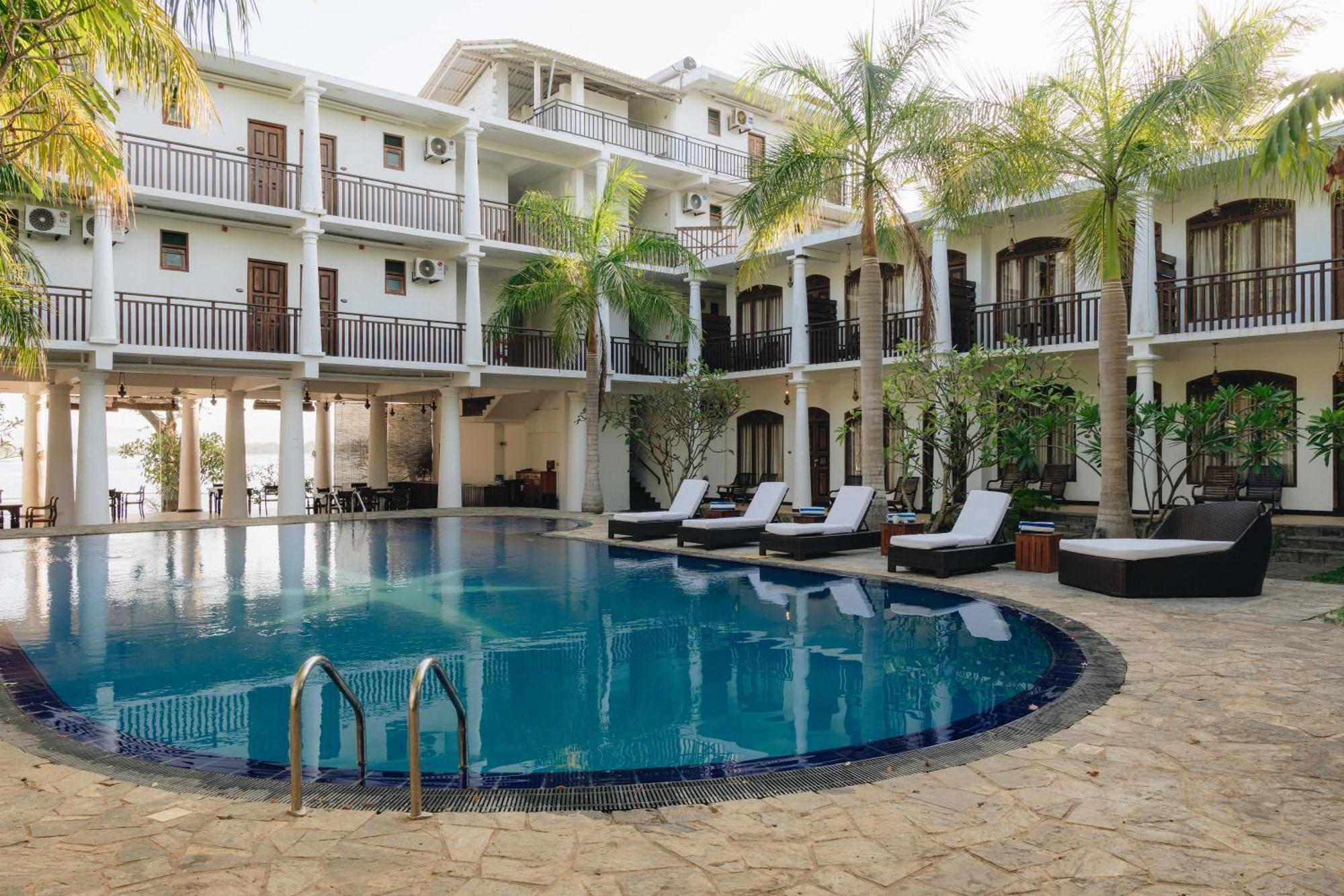 Yala Oga Reach Hotel ทิซซามาฮารามา ภายนอก รูปภาพ