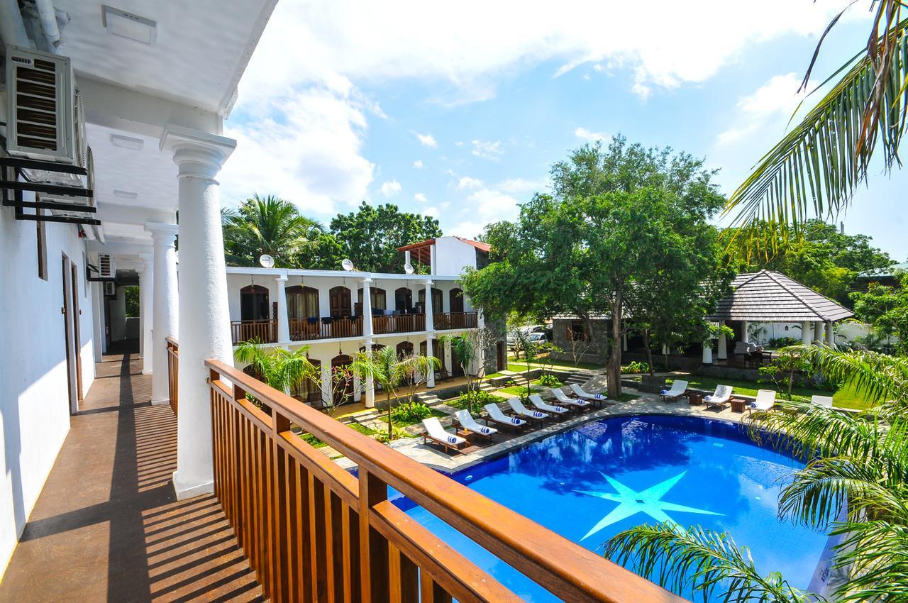 Yala Oga Reach Hotel ทิซซามาฮารามา ภายนอก รูปภาพ